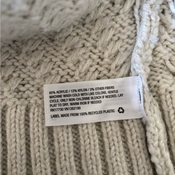 A New Day Crewneck Sweater Cream Chunky Knit Women’s Size M - Picture 4 of 6
